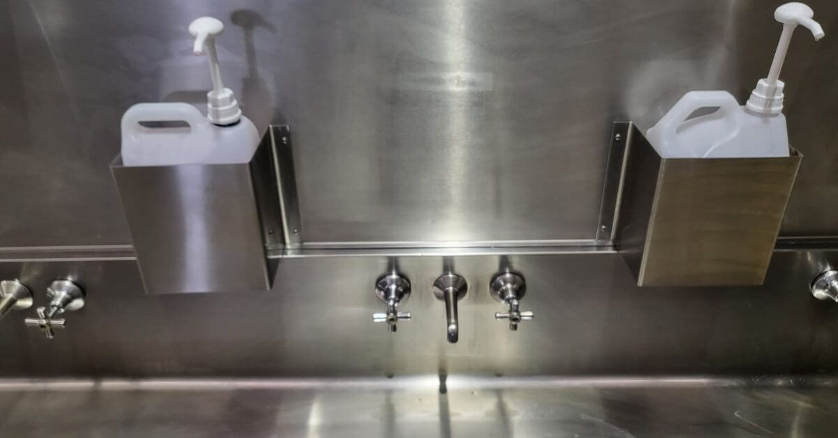 Melbourne medical cleaning, healthcare cleaning service Melbourne, medical cleaning, doctors cleaning, health care cleaning, photo of clean medical sink